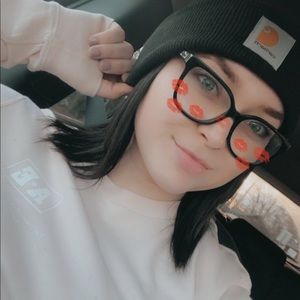 Meet your Posher, Dee ray